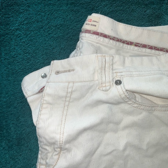 Women's Old Navy Corduroy Pants Size 12 - Picture 2 of 8